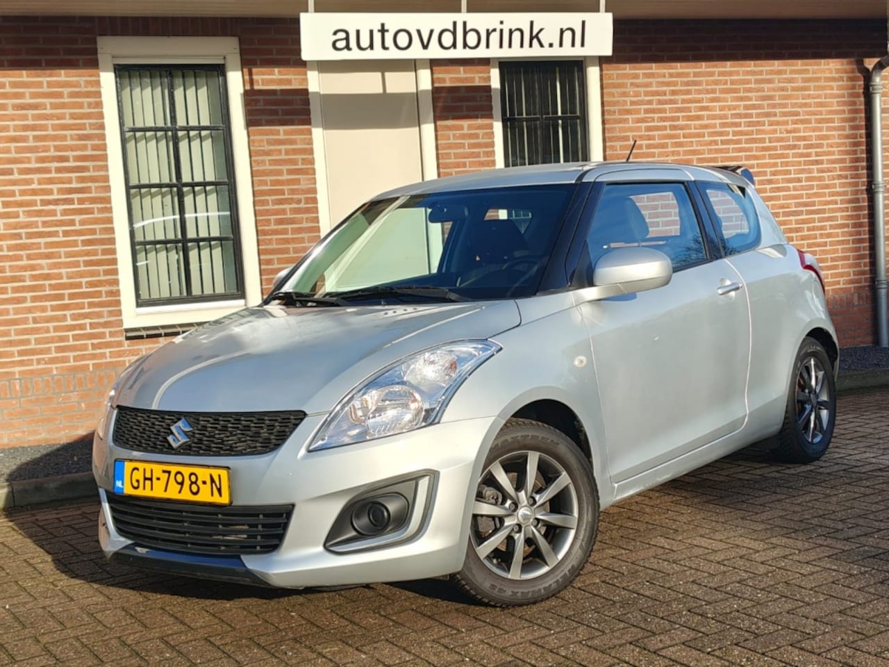 Suzuki Swift - 1.2 Comfort EASSS 1.2 Comfort EASSS, TREKHAAK / AIRCO - AutoWereld.nl