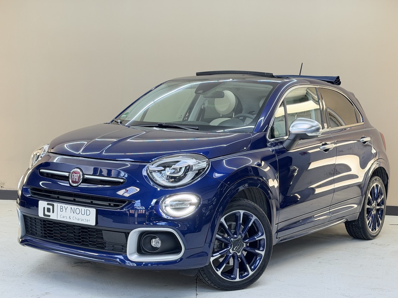 Fiat 500 X - 1.3 FireFly Turbo Yacht Club Capri, 150Pk, 2022, 2de eigenaar, Volledig leder, LED Koplamp - AutoWereld.nl