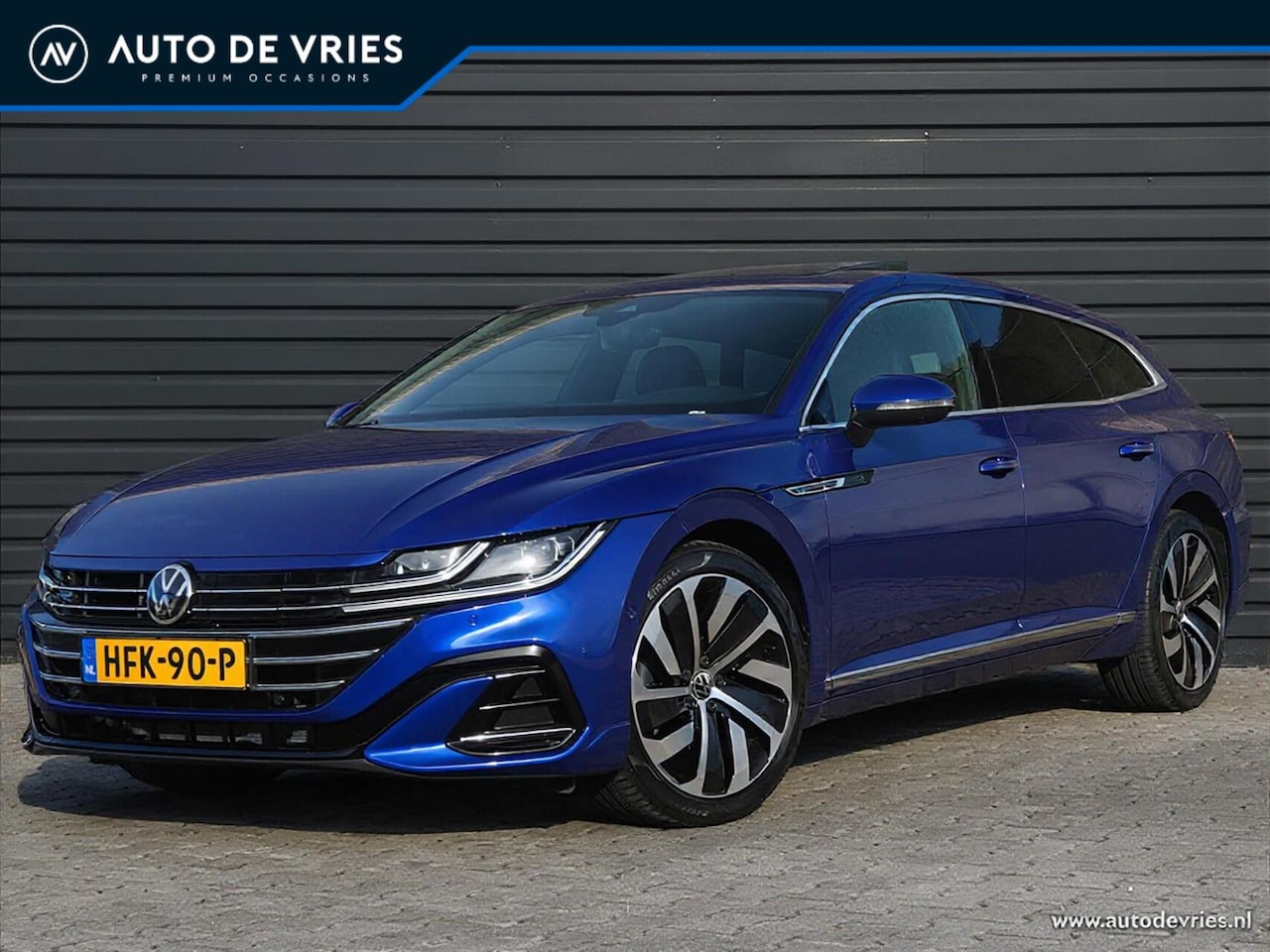 Volkswagen Arteon Shooting Brake - 1.4 TSI eHybrid R-Line Business+ | Panoramadak | Head up | Sfeerverlichting | Trekhaak - AutoWereld.nl