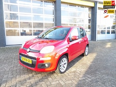 Fiat Panda - 0.9 TwinAir Lounge / Rijklaarprijs / Allseasonbanden / Trekhaak