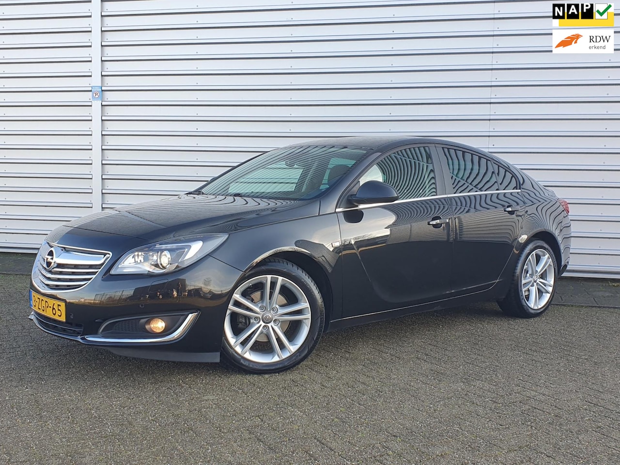 Opel Insignia - 1.4 T Business+ Clima/Cruise/NAVI/ LM 18" - AutoWereld.nl