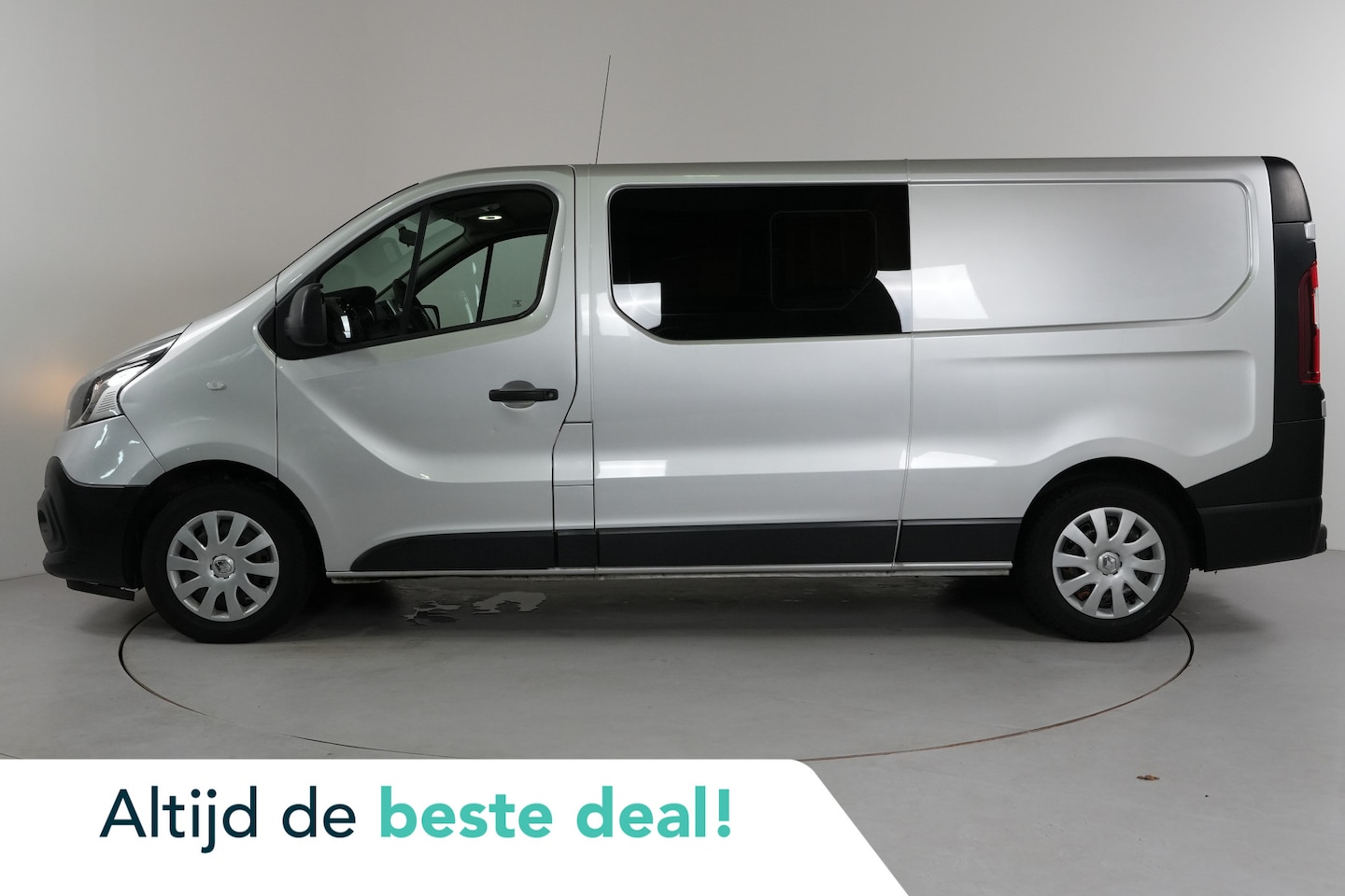 Renault Trafic - 1.6 dCi T29 L2H1 DC Luxe Energy | Dubbel Cabine | 2 achterdeuren | Trekhaak | Navi | - AutoWereld.nl