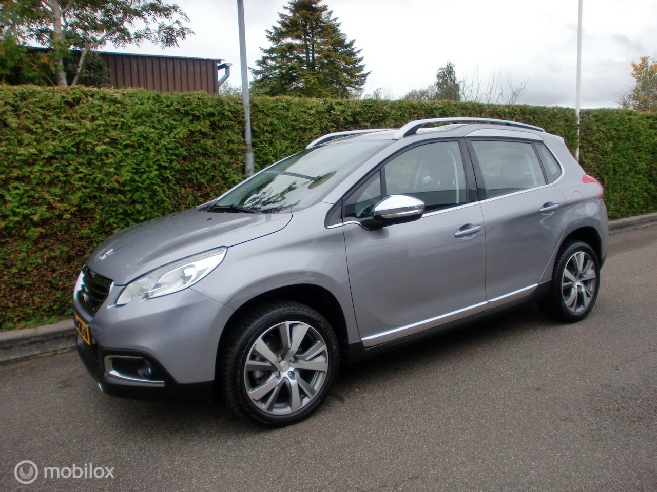 Peugeot 2008 - 1.6 VTi Allure - ECC - LMV - Trekhaak - AutoWereld.nl