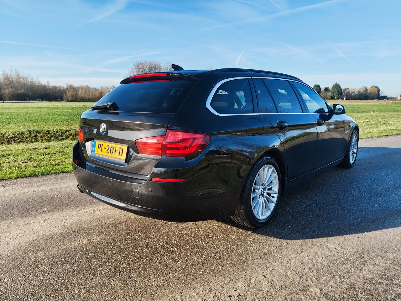 BMW 5-serie Touring - 528i High Executive 6 cilinder