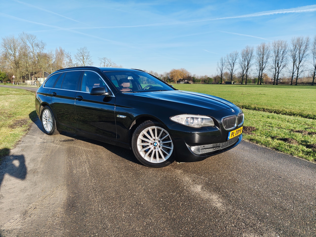 BMW 5-serie Touring - 528i High Executive 6 cilinder