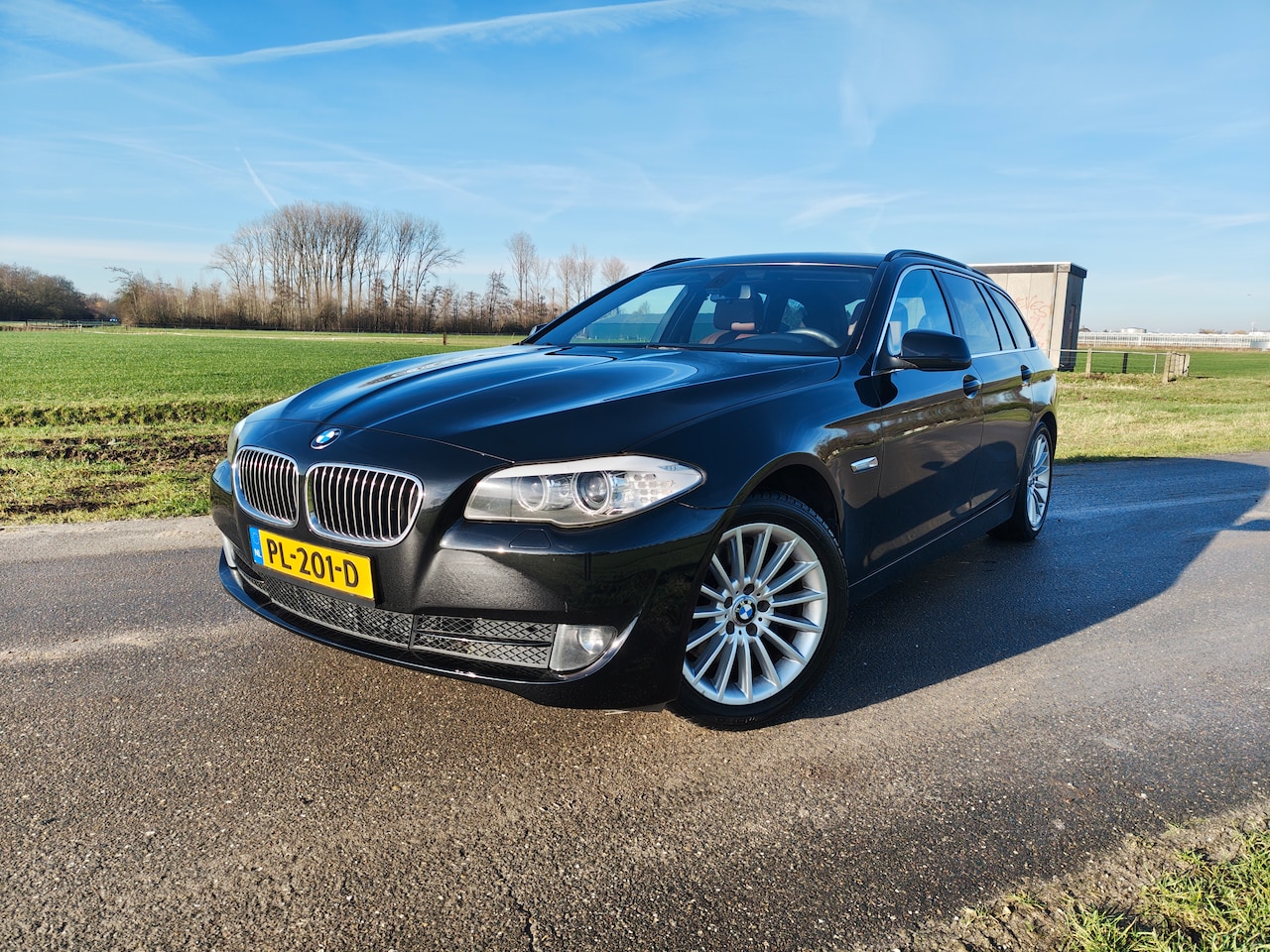 BMW 5-serie Touring - 528i High Executive 6 cilinder