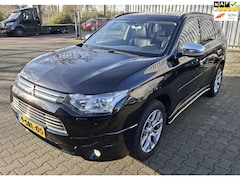 Mitsubishi Outlander - 2.0 PHEV instyle - PANORAMADAK | LEER | NAVIGATIE | ECC | XENON