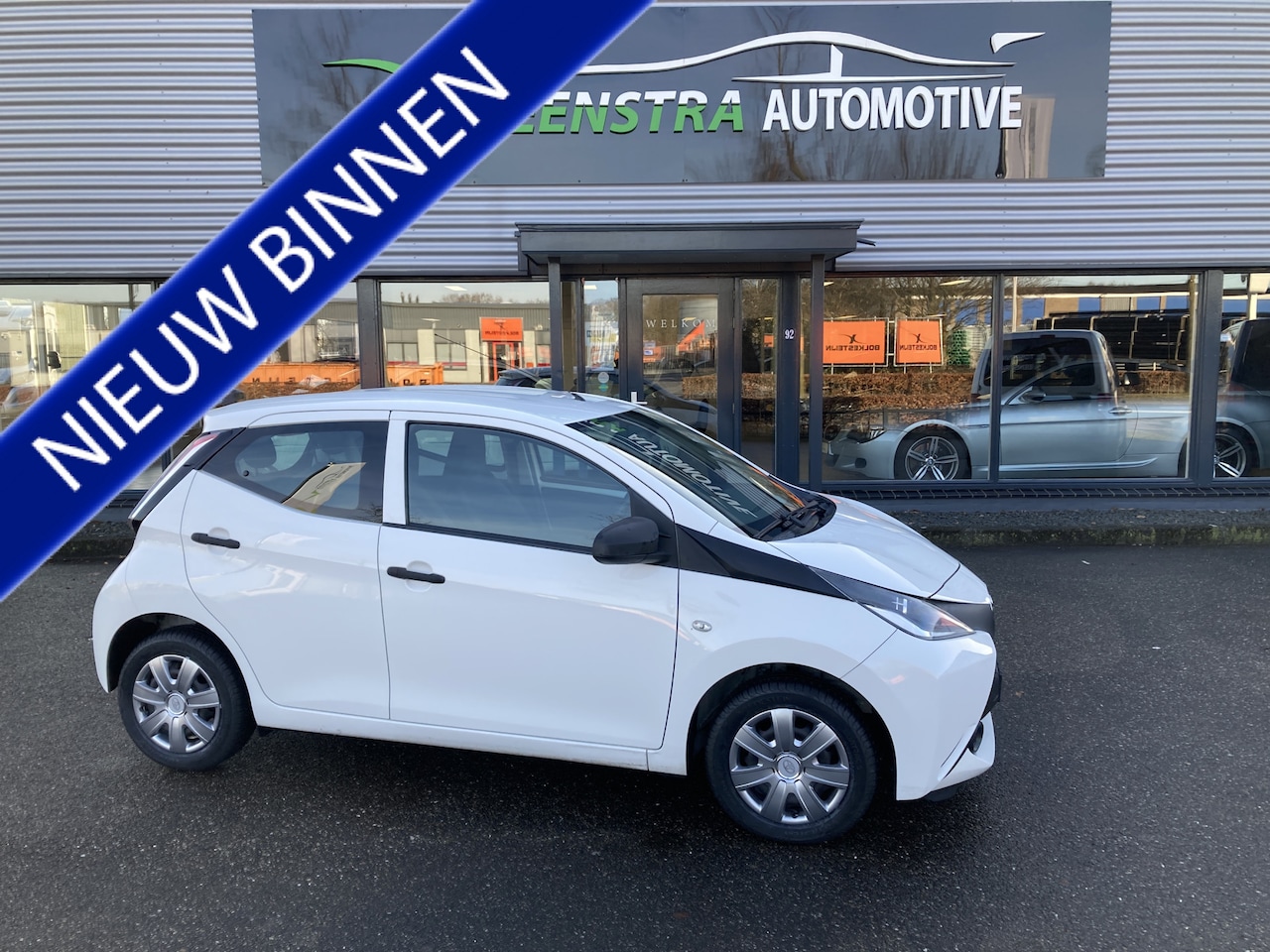 Toyota Aygo - 1.0 VVT-i X-FUN | Airco | 5-deurs | Zuinig en Betrouwbaar rijden - AutoWereld.nl
