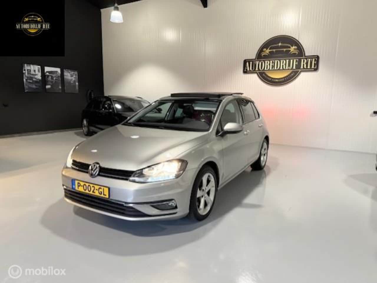 Volkswagen Golf - 1.4 TSI Highline Business R 1.4 TSI Highline Business R - AutoWereld.nl