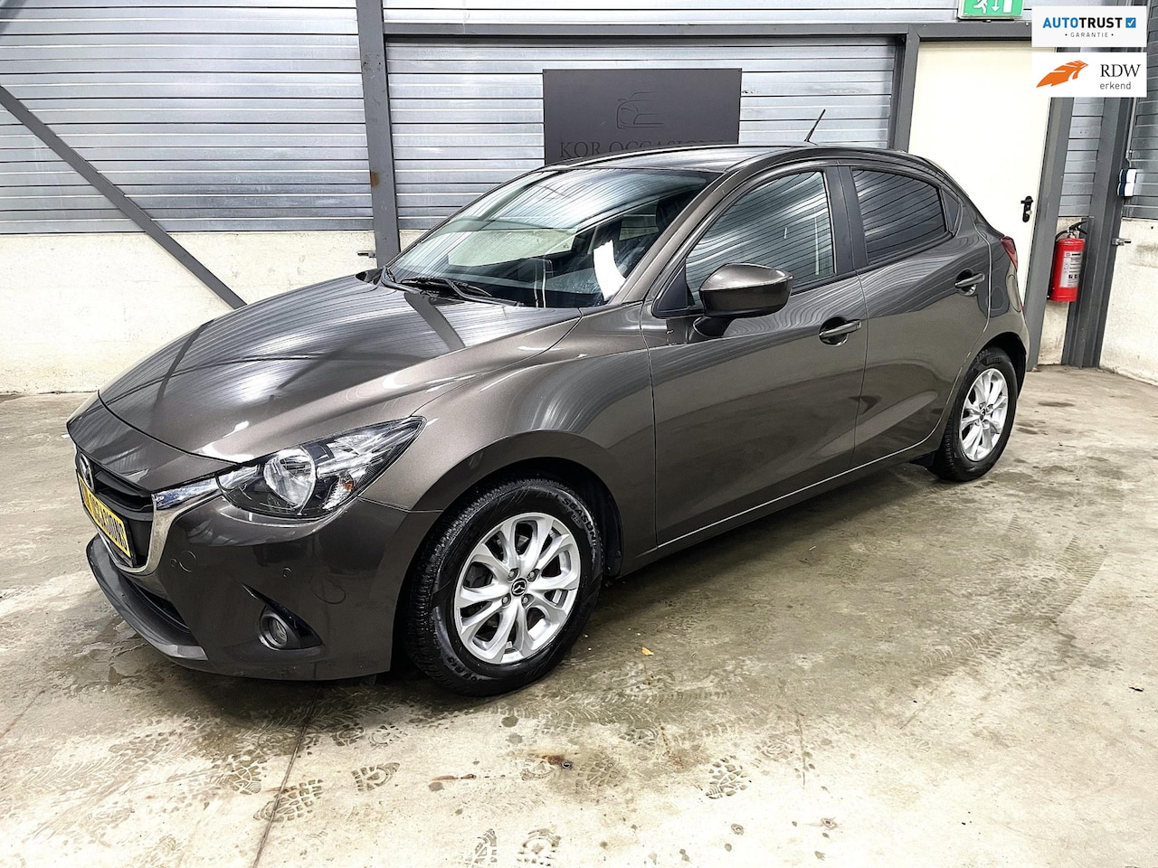 Mazda 2 - 1.5 Skyactiv-G exclusive 2e eigenaar pdc automaat - AutoWereld.nl