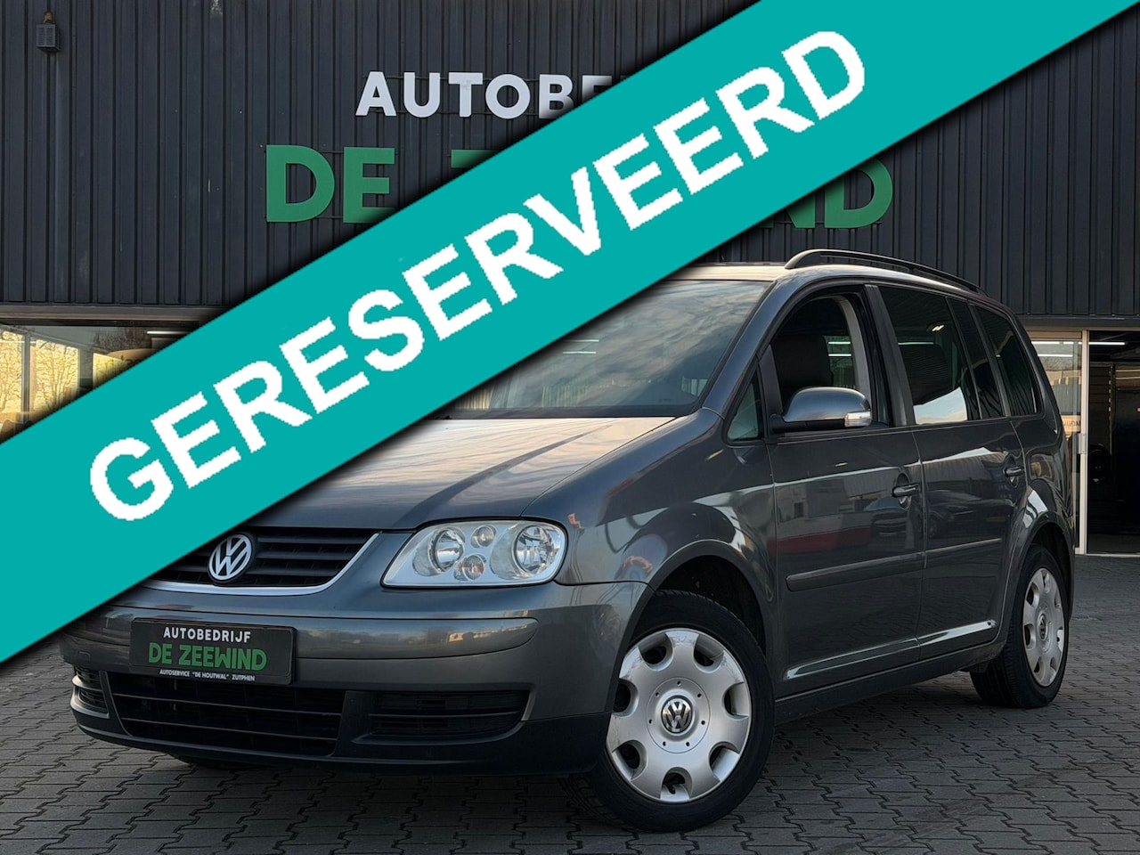 Volkswagen Touran - 1.6-16V FSI Trendline|cruis controle|trekhaak - AutoWereld.nl
