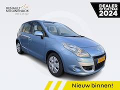 Renault Scénic - 2.0 Privilege 140 AUTOMAAT / RIJKLAARPRIJS / DEALER ONDERHOUDEN / TREKHAAK / WINTERSET / L
