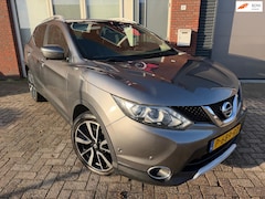 Nissan Qashqai - 1.2 Tekna / Pano / Navi / Cruise / Trekhaak
