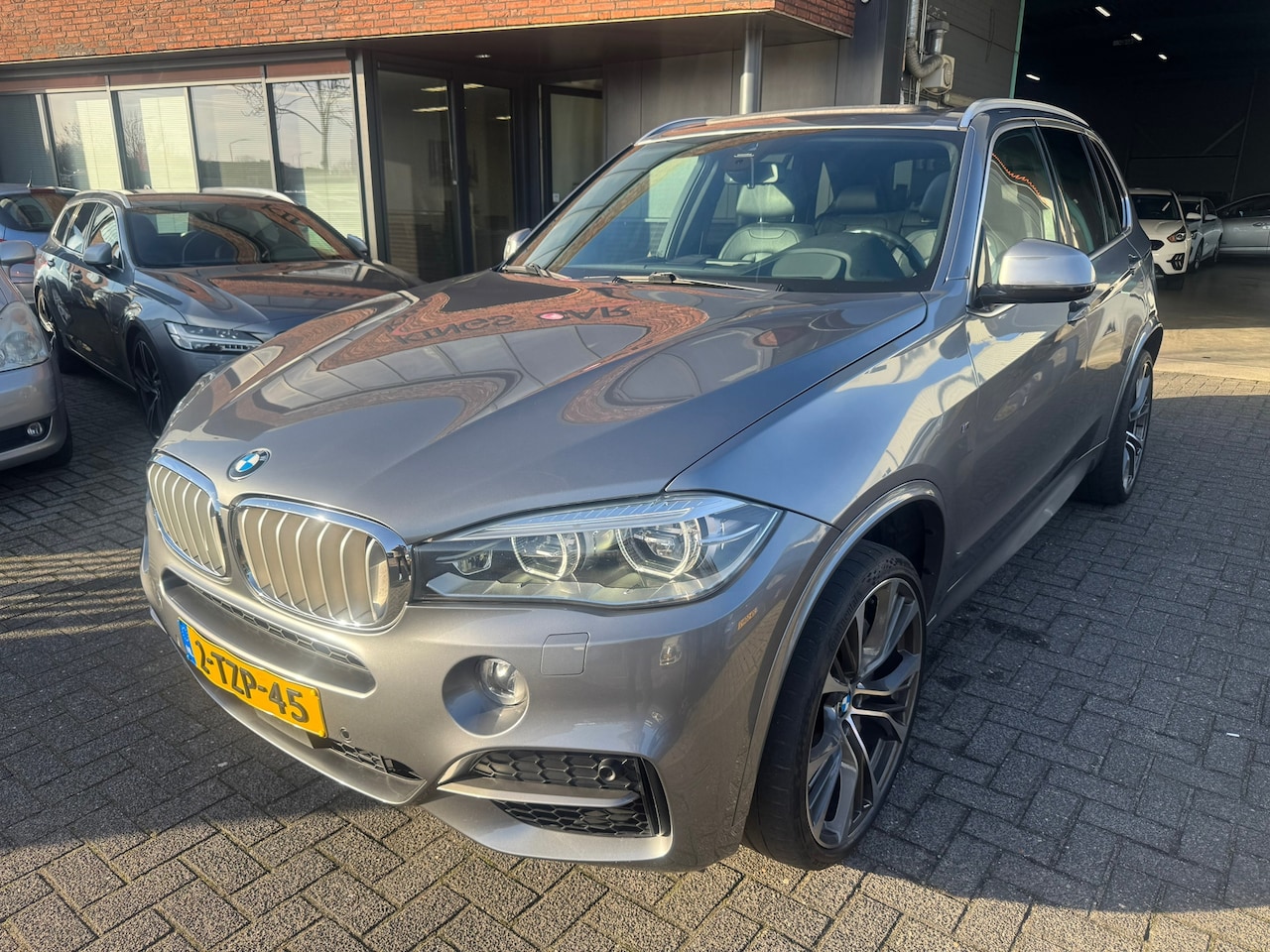 BMW X5 - M50d PANO HEADUP B&O TREKHAAK SOFTCLOSE ORIG NL NAP VOL - AutoWereld.nl
