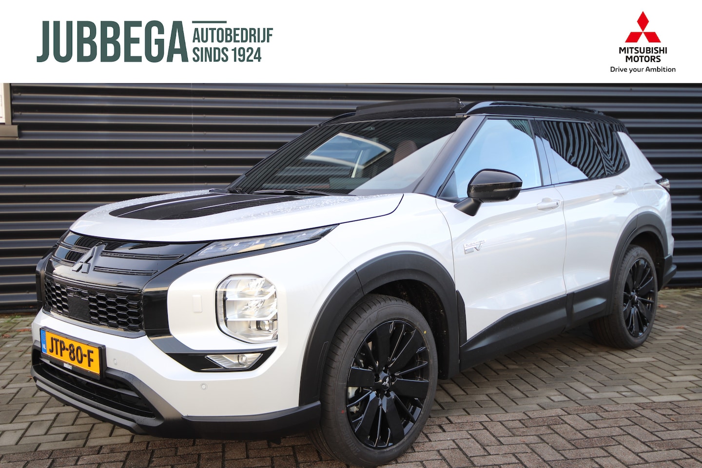 Mitsubishi Outlander - 2.4 PHEV Instyle+ 2.4 PHEV Instyle+ - AutoWereld.nl