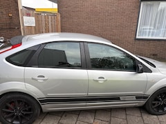 Ford Focus - 1.6-16V Trend