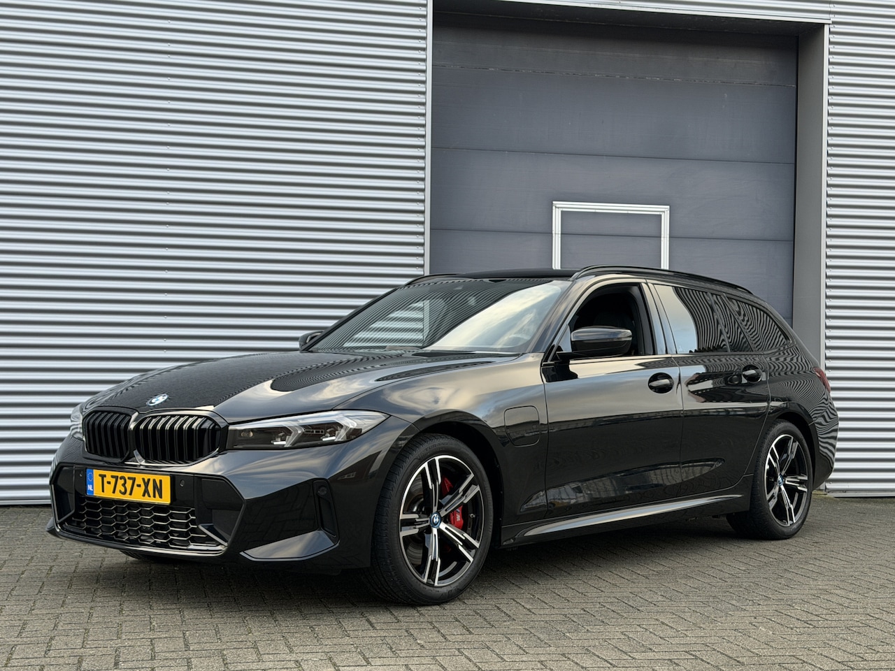 BMW 3-serie Touring - 330e I Hybride I Aut. I M-Sport Pro I Leder I Carplay I Incl. Btw - AutoWereld.nl