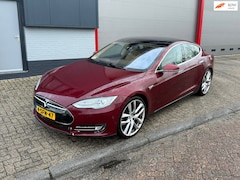 Tesla Model S - 85 Base