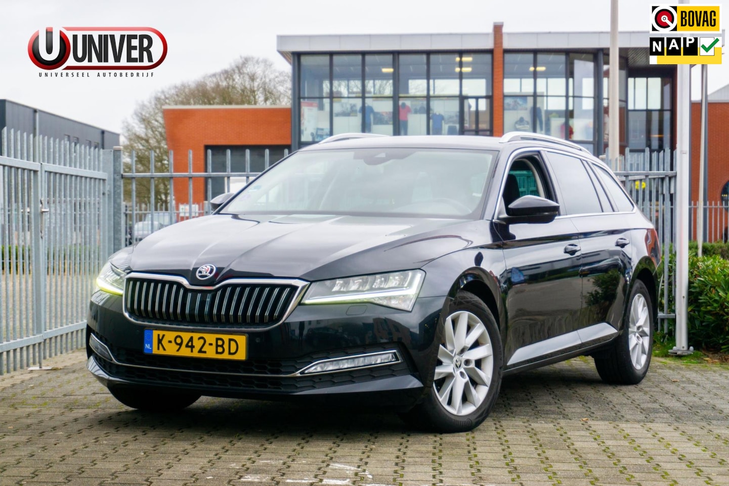 Skoda Superb Combi - 1.5 TSI ACT Business Edition KEYLESS/CARPLAY/NAVI/STOELVERW. - AutoWereld.nl