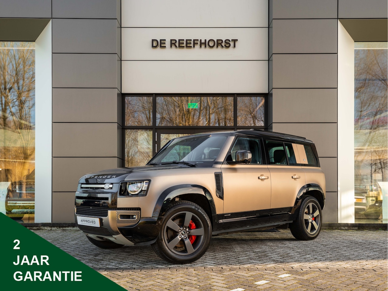 Land Rover Defender 110 - 3.0 P400 110 X 7p. | Satin PPF | Vintage Tan | 7 persoons | BTW auto | Head-Up Display - AutoWereld.nl