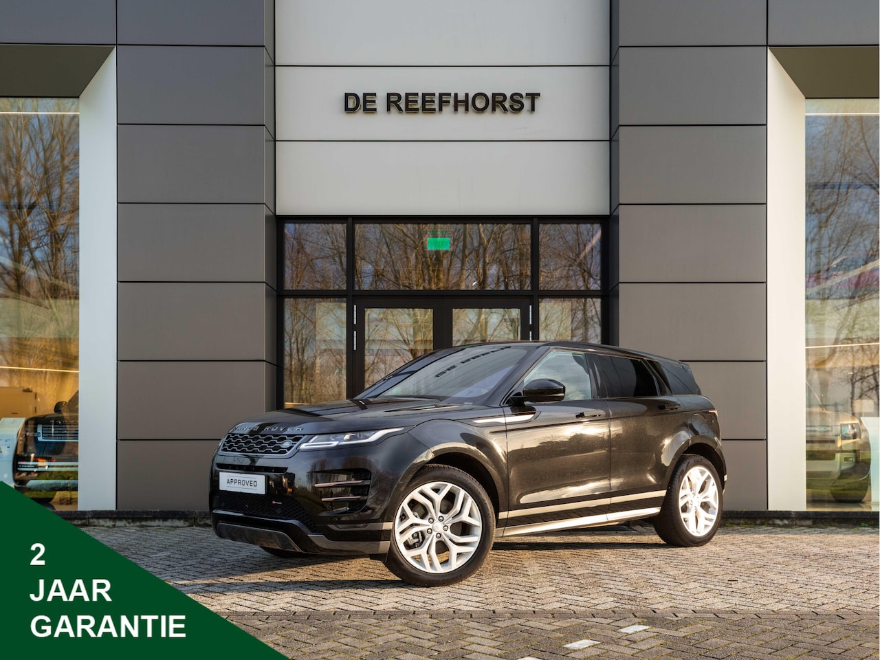 Land Rover Range Rover Evoque - P300e AWD R-Dynamic SE | Stuurwielverwarming | Panoramisch schuif-/kanteldak | 24 maanden - AutoWereld.nl
