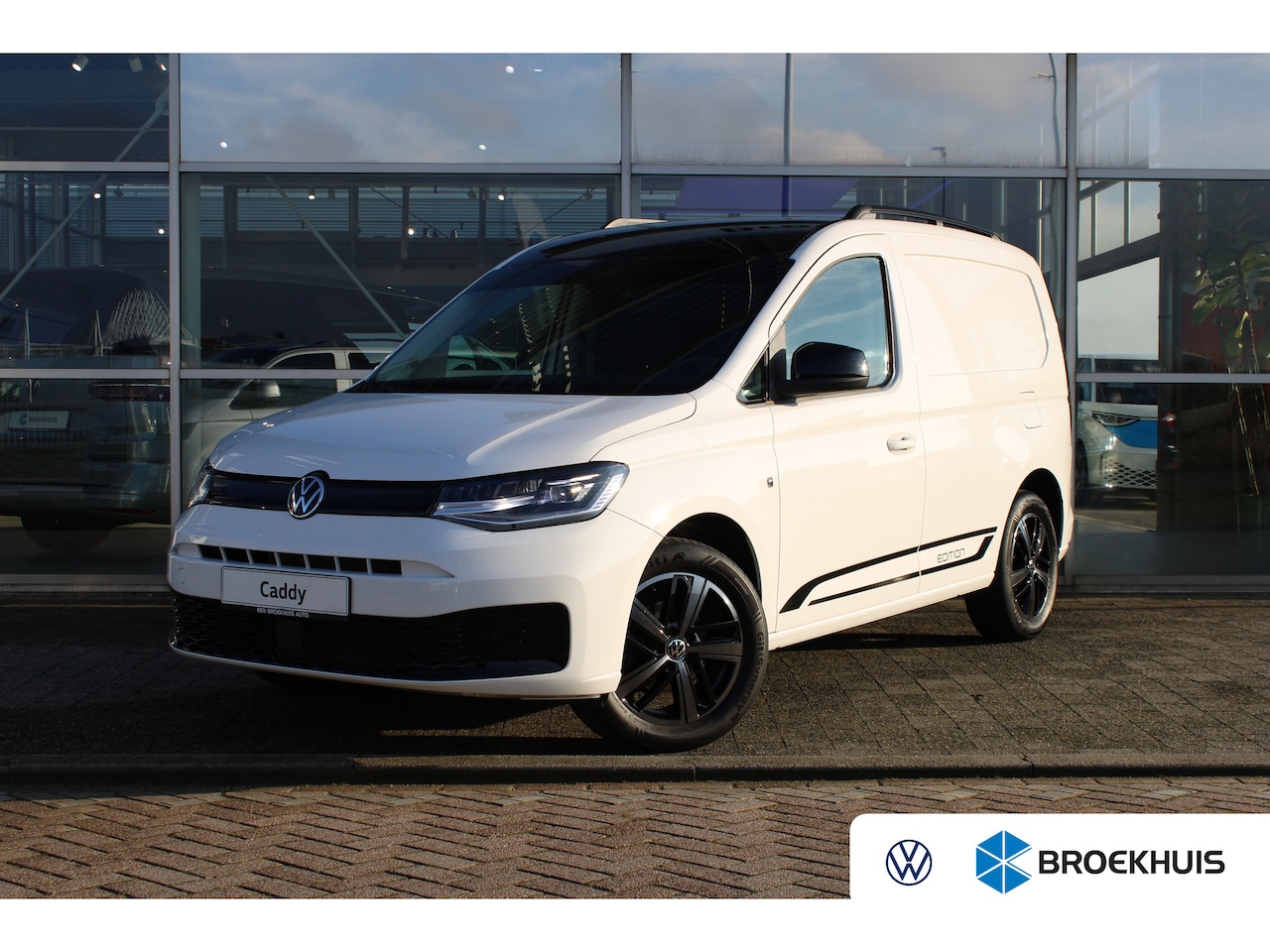 Volkswagen Caddy Cargo - RT-Edition 102 pk | Full LED | 17" Velgen | Navi by App | Airco | ErgoComfort stoel | Stoe - AutoWereld.nl