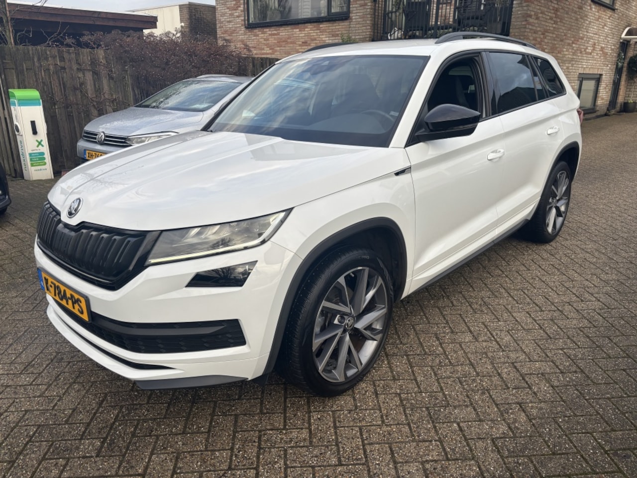 Skoda Kodiaq - 1.5 TSI Sportline Business /Apple carplay/Volle stoelen/Camera - AutoWereld.nl