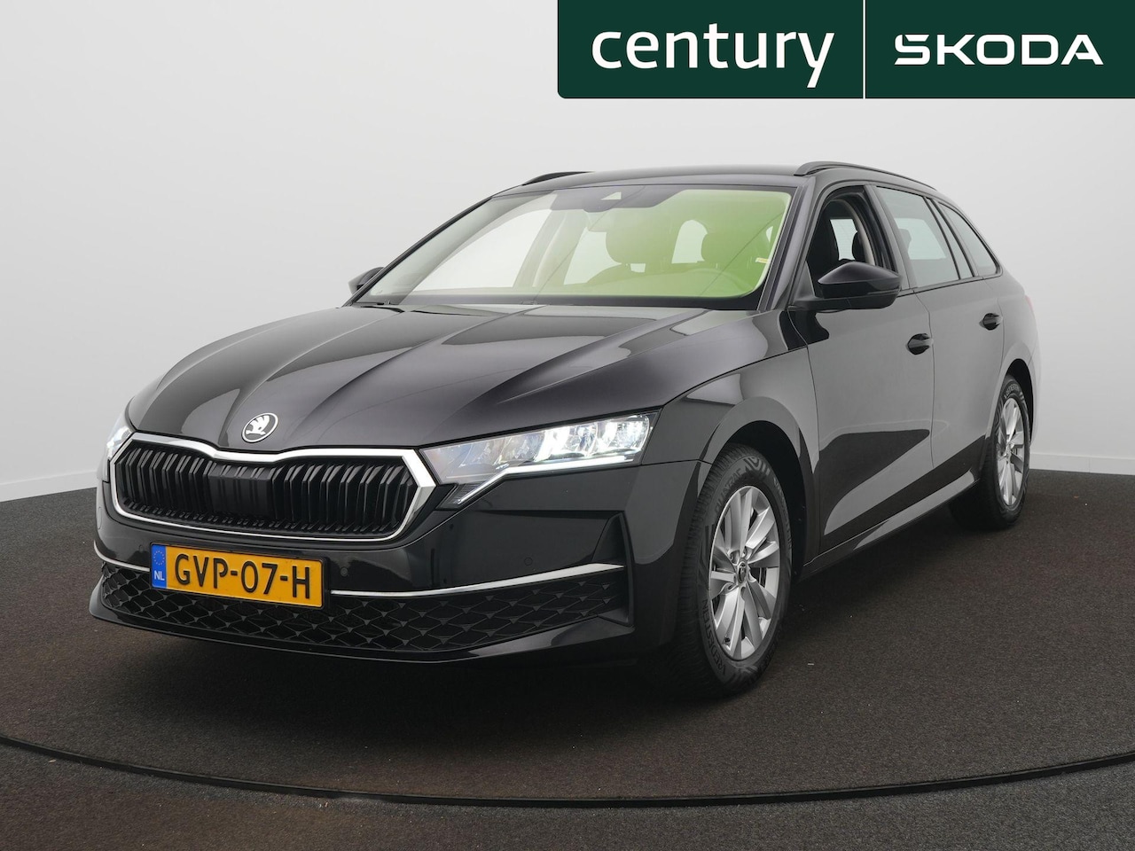 Skoda Octavia Combi - 1.5 TSI Edition Trekhaak - Apple carplay - Pdc - Clima - AutoWereld.nl