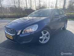 Volvo V60 - 1.6 T3 Momentum
