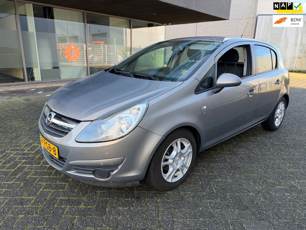 Opel Corsa - 1.3 CDTi EcoFlex S/S '111' Edition AIRCO BJ 1-2011 APK 1-2026 - AutoWereld.nl