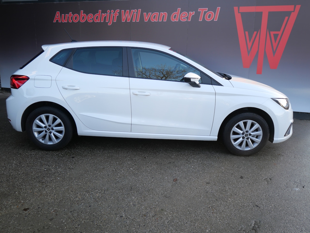 SEAT Ibiza - 1.0 STYLE | CRUISE | CLIMA | CARPLAY | LED | ALL-SEASON | FABRIEKSGARANTIE!! - AutoWereld.nl