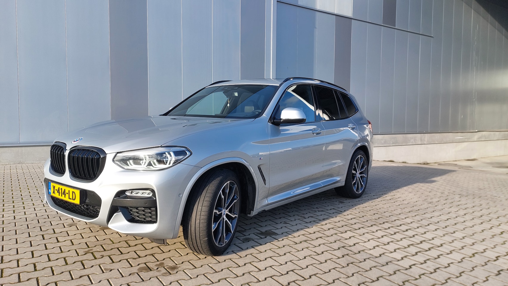 BMW X3 - 2.0i xDrive High Executive - AutoWereld.nl
