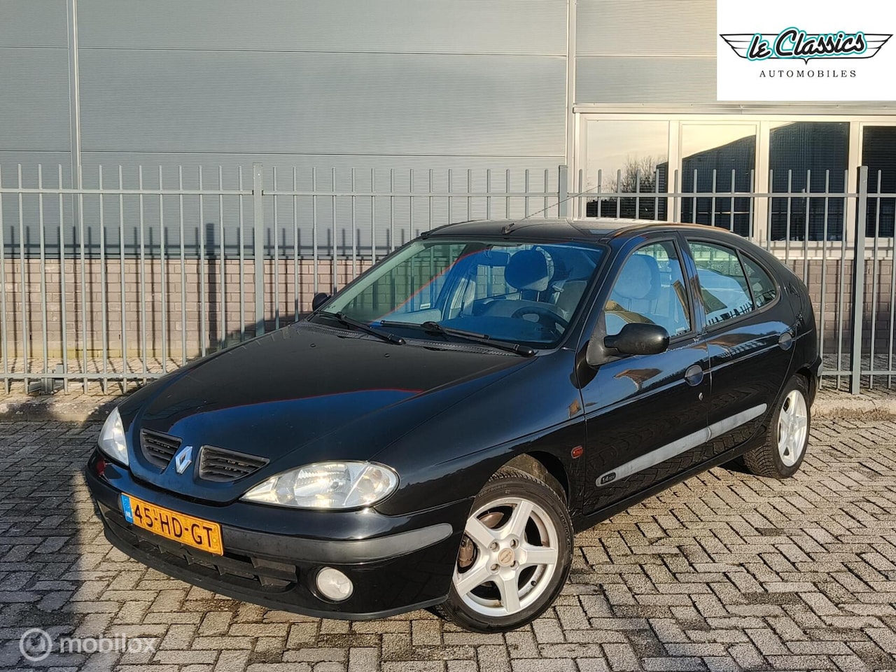 Renault Mégane - 1.4-16V Authentique | airco | nw apk | trekhaak - AutoWereld.nl