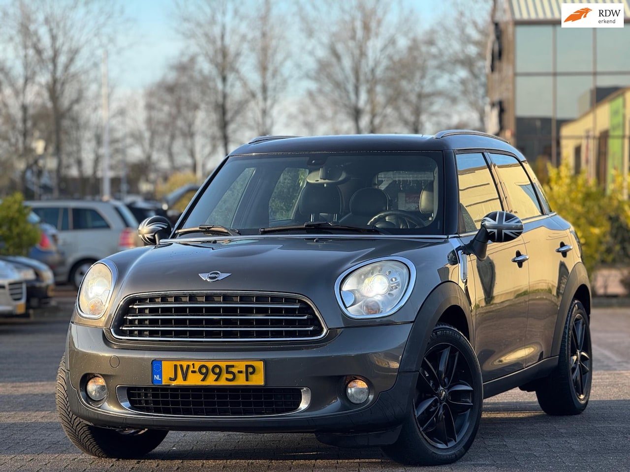 MINI Countryman - Mini 1.6 Cooper | Leder | Xenon | Parkeersensor | Stoelverwarming | Climate Control | Crui - AutoWereld.nl