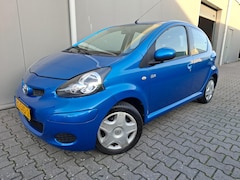 Toyota Aygo - 1.0-12V Dynamic Blue AIRCO/5 DEURS