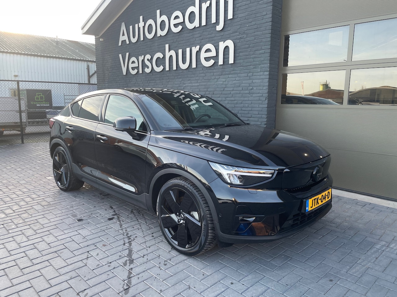 Volvo EC40 - Single Motor Extended Range Ultimate 82 kWh black edition 360° camera stoel + stuurverwarm - AutoWereld.nl