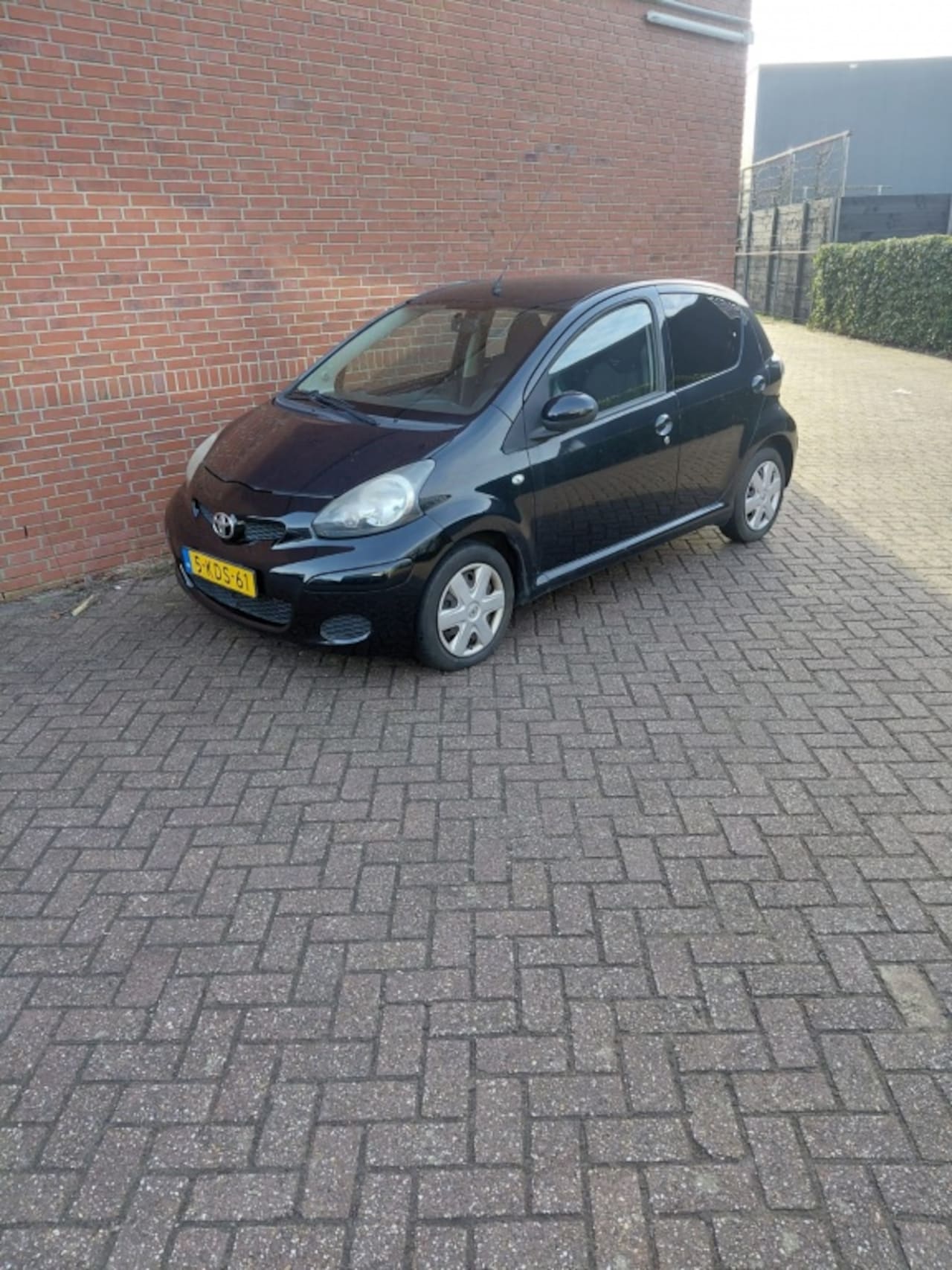 Toyota Aygo - 1.0-12V Aspir. Red - AutoWereld.nl