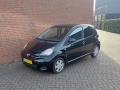 Toyota Aygo - 1.0-12V Aspir. Red