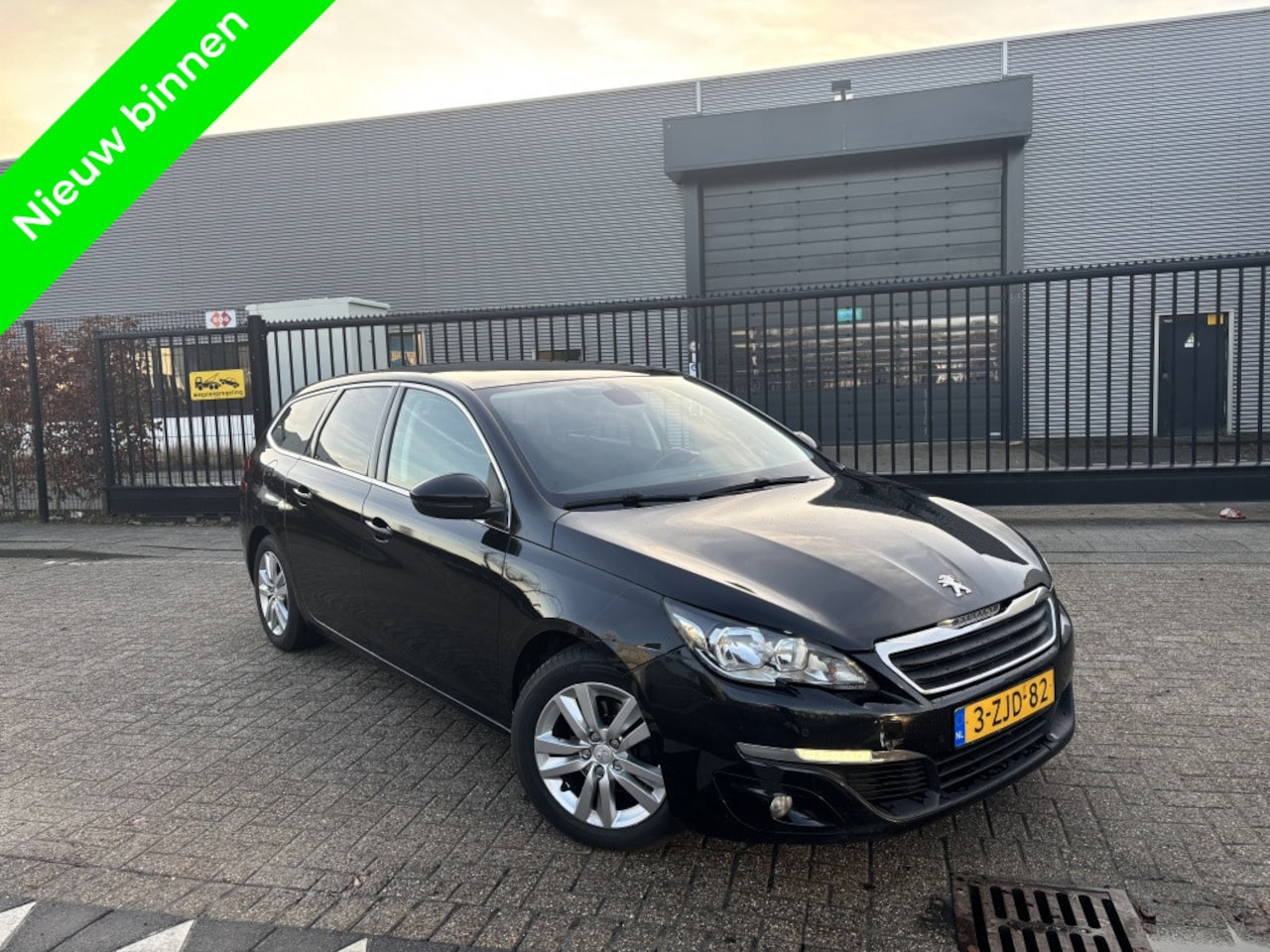 Peugeot 308 SW - 1.6 HDI Navi|Clima|Panorama|Cruise 2014 - AutoWereld.nl