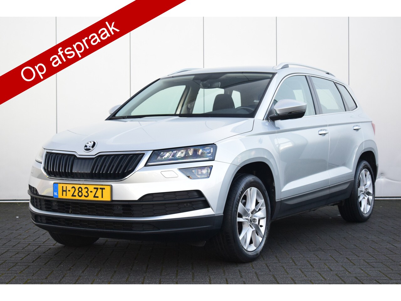 Skoda Karoq - 1.5 TSI ACT Business Edition Led Navi/Camera Pdc Ecc Cruise - AutoWereld.nl