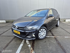 Volkswagen Polo - 1.0 TSI Highline Automaat / Apple/Android CarPlay / Airco