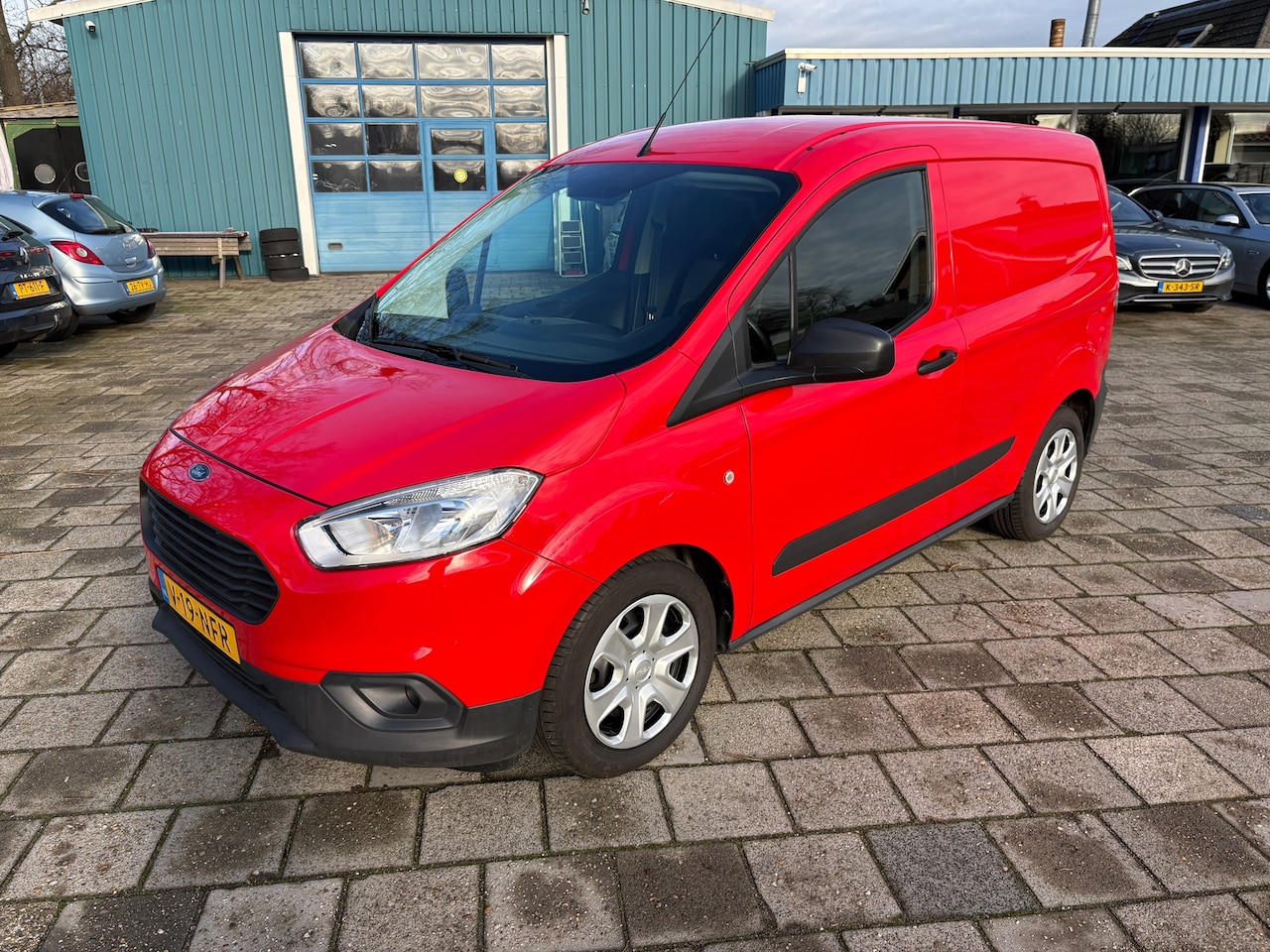 Ford Transit Courier - 1.0 Trend EcoBoost S&S - AutoWereld.nl