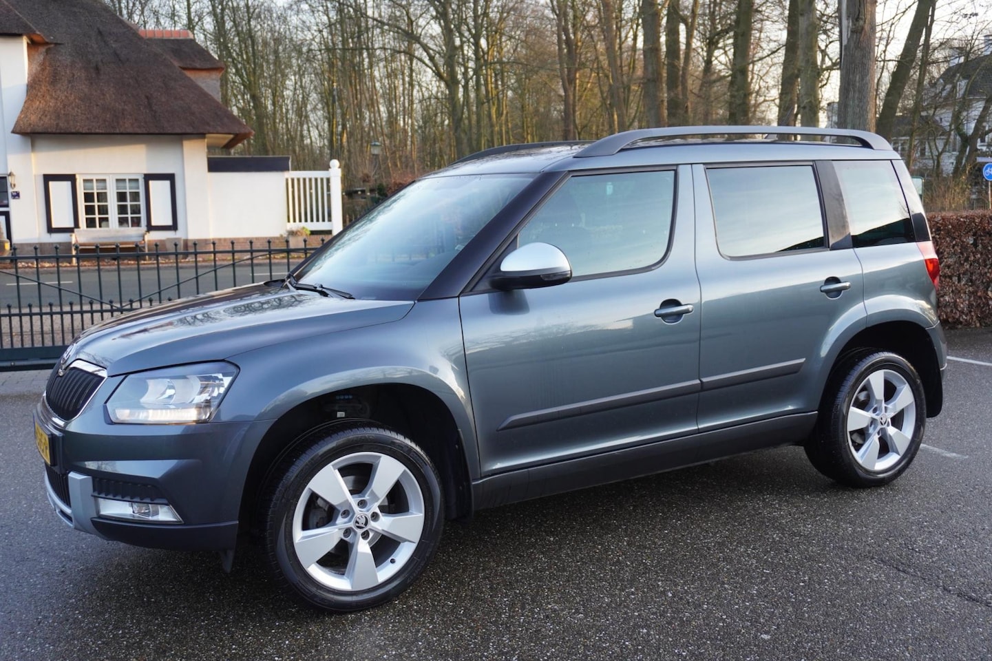 Skoda Yeti Outdoor - 1.2 TSI Elegance Automaat Navi Climat Cruise Trekhaak - AutoWereld.nl