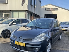 Renault Clio - 1.2-16V Team Spirit 5 deurs, Airco Apk 15-05-2026 Wel even goed de tekst lezen