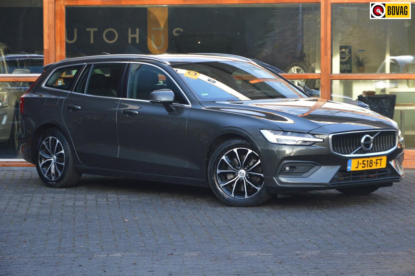 Volvo V60 - B3 Business Pro | Pilot-Assist | Apple Carplay | Bluetooth | BLIS | - AutoWereld.nl