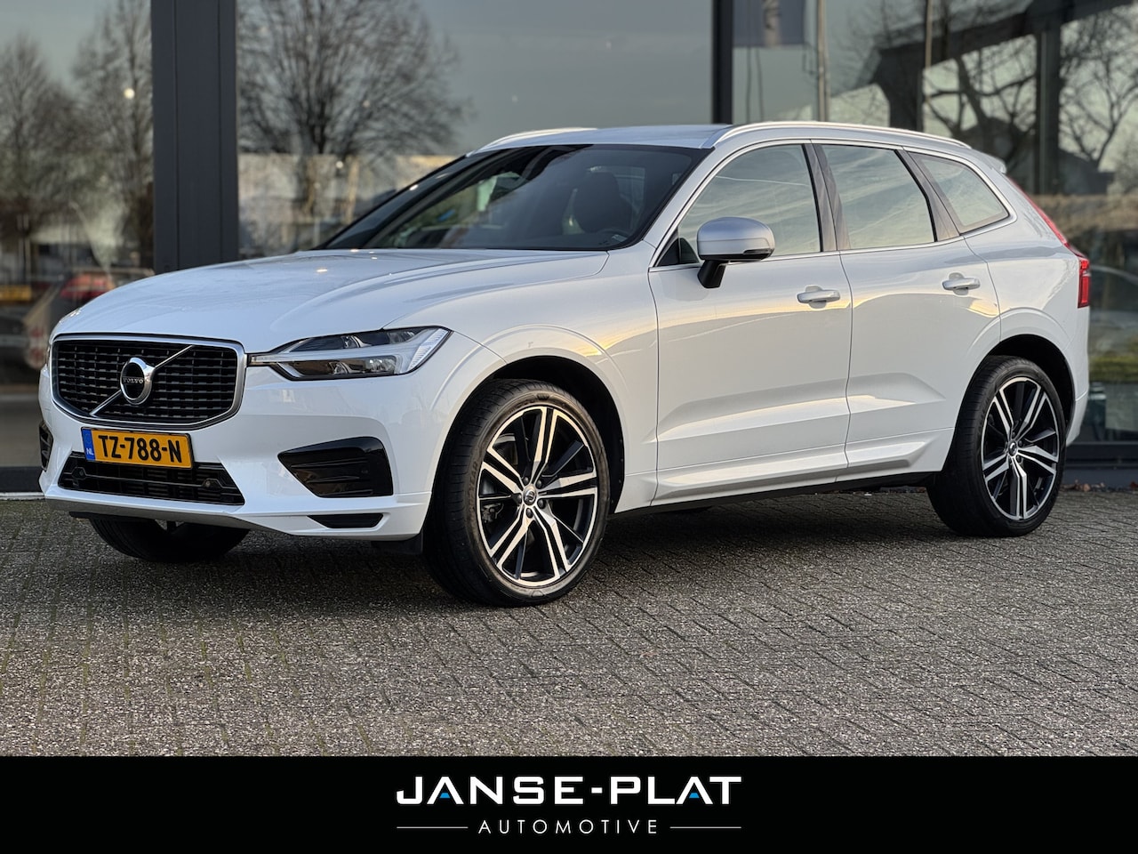 Volvo XC60 - 2.0 T5 R-Design Harman/Kardon | Wit-metallic | Adaptive Cruise | - AutoWereld.nl