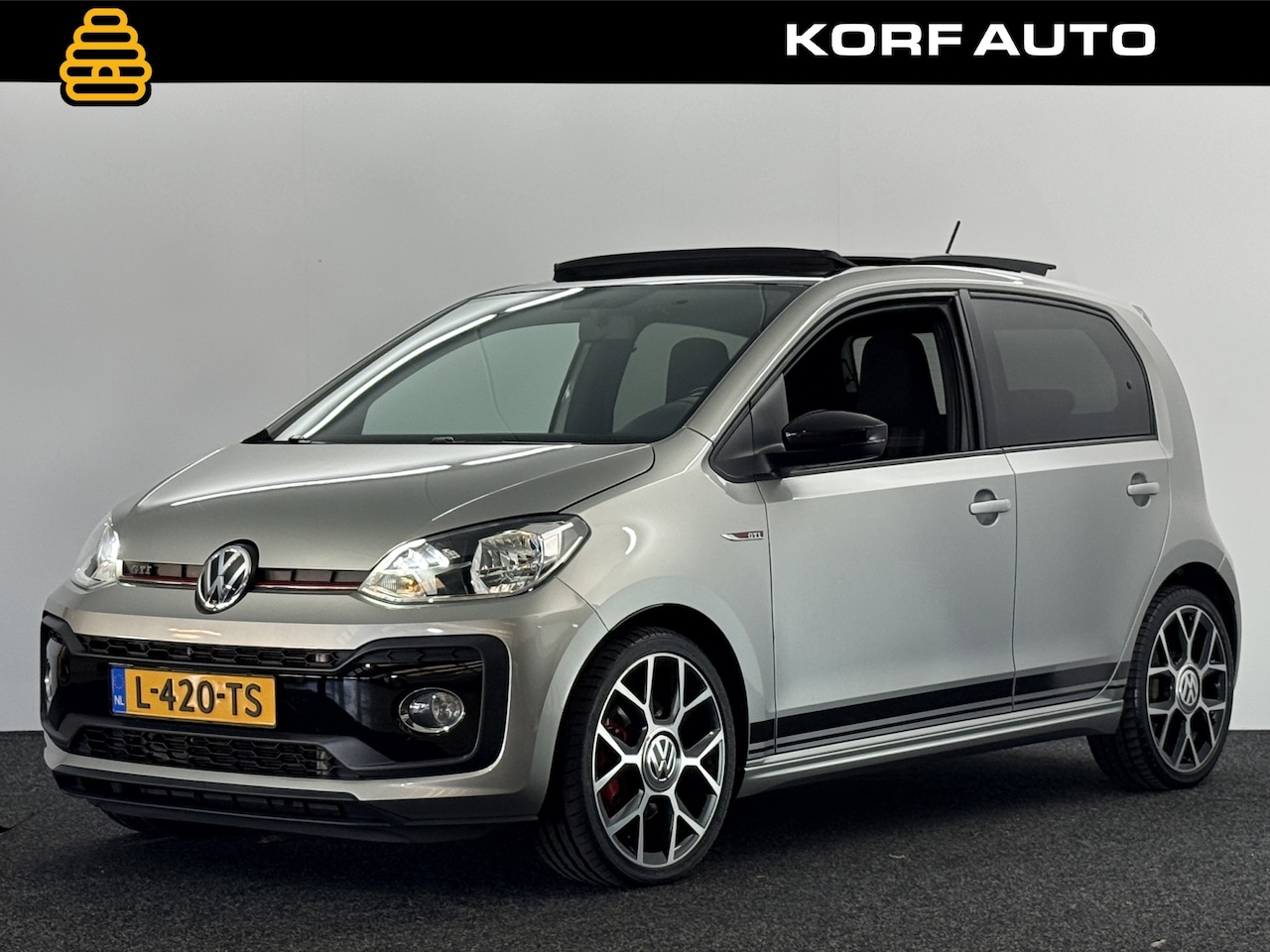 Volkswagen Up! - 1.0 TSI GTI 116PK / Pano / Clima / Stoelverw / PDC - AutoWereld.nl
