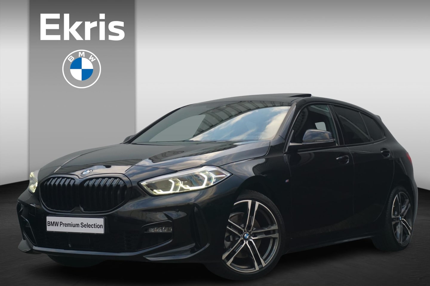 BMW 1-serie - 118i High Executive M Sportpakket | Glazen panoramadak | Stoelverwarming | Driving Assista - AutoWereld.nl