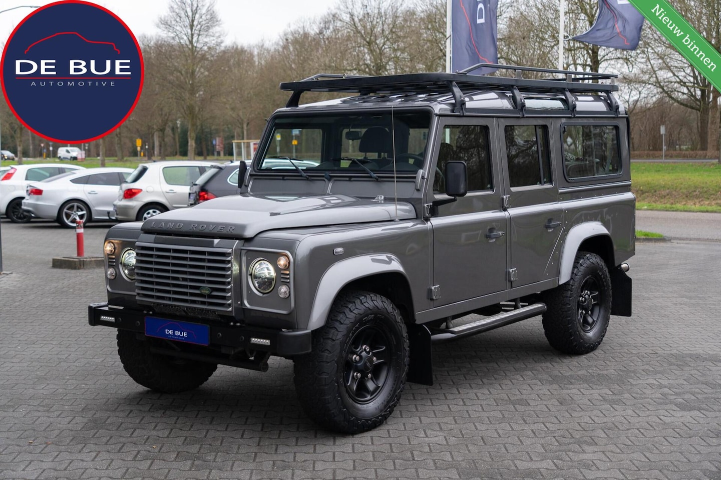 Land Rover Defender 110 - 2.4 TD SW XTech|Org NL NAP|2e Eig|BTW Auto|7 Zitplaatsen|Youngtimer|Top Conditie|Alpine|LE - AutoWereld.nl