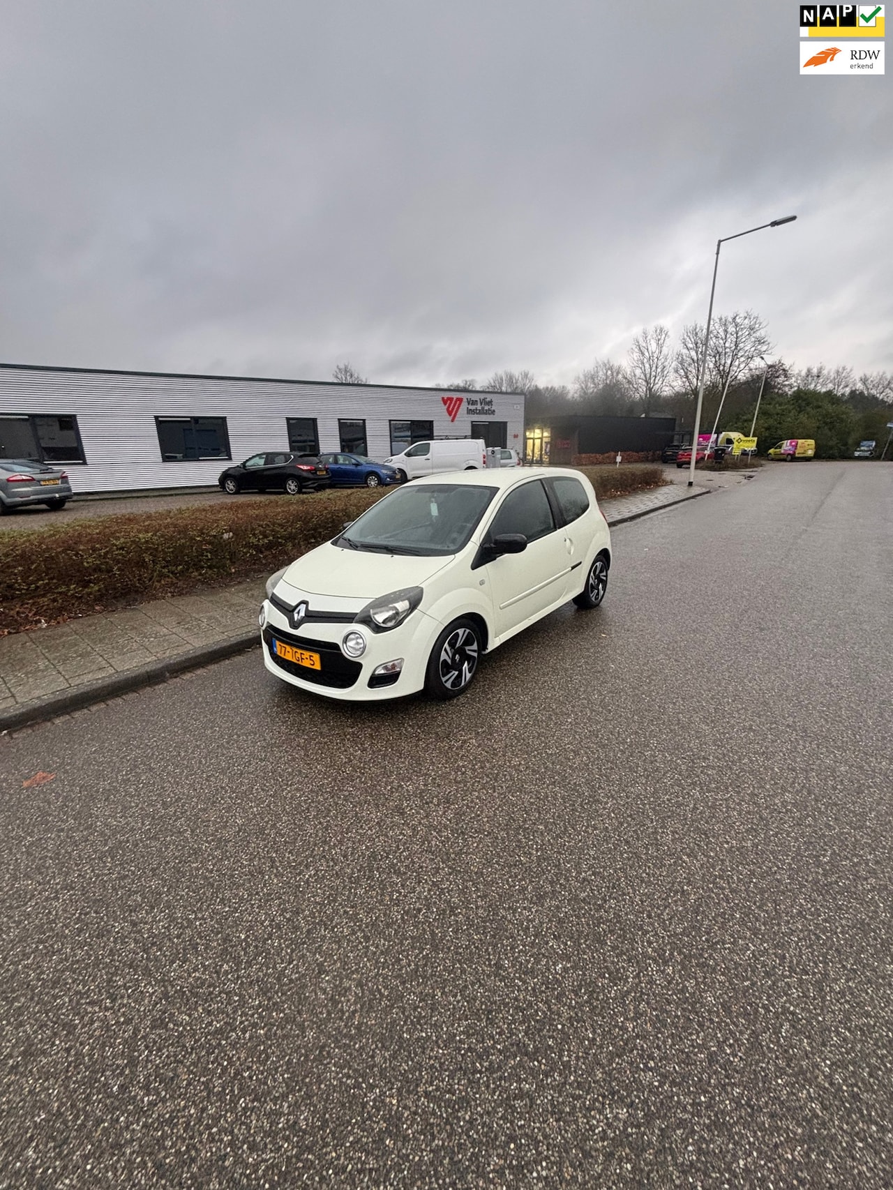 Renault Twingo - 1.2 16V Dynamique AIRCO - AutoWereld.nl
